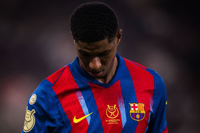 Kontras Sikap Carrick dan Amorim