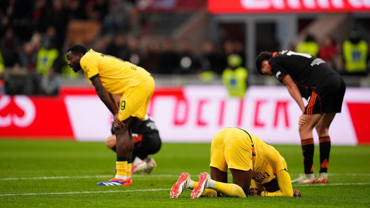 Milan vs Como: 2 Poin yang Hilang Terasa Menyakitkan Bagi Gabbia