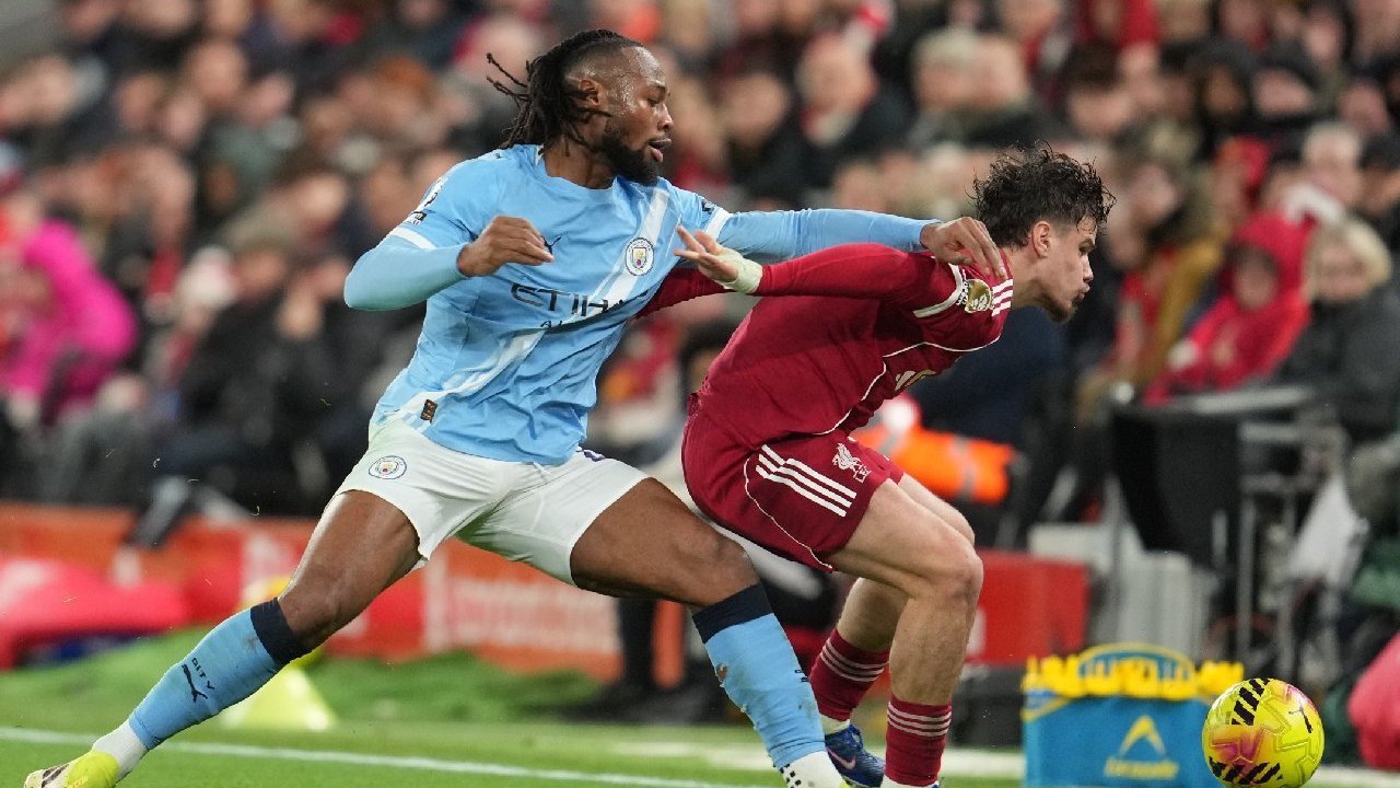 Rapor Pemain Liverpool vs Man City: Blunder Alisson Hancurkan Gol Indah Szoboszlai