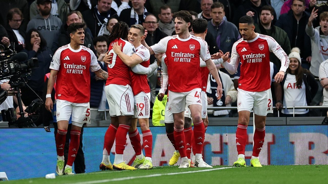 Rahasia Kebangkitan Arsenal: Sempat Malu dan Kecewa, Lalu Hajar Spurs 4-1  untuk Pecahkan Rekor 70 Tahun