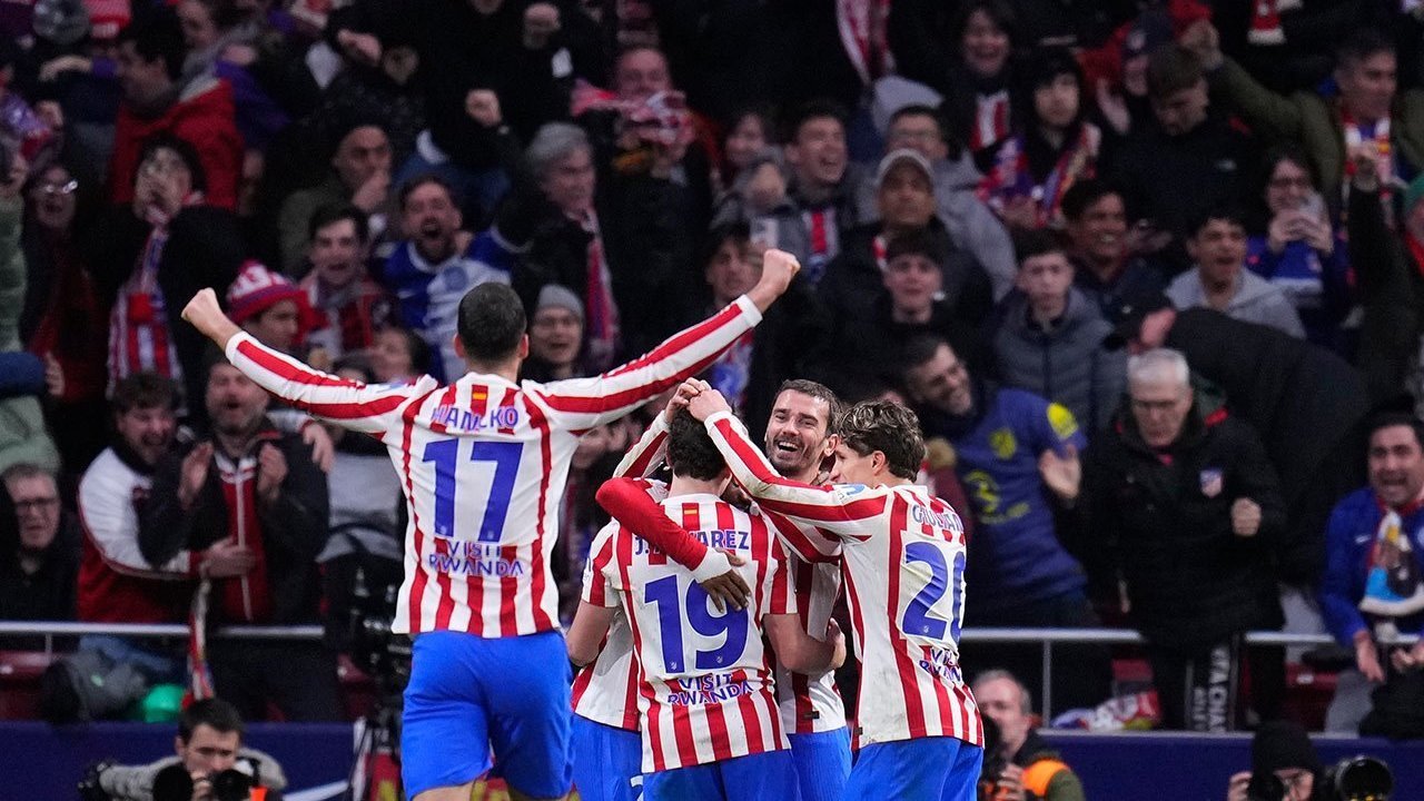 Atletico Madrid vs Barcelona: Skor 4-0 dan Kembalinya Magis Julian Alvarez