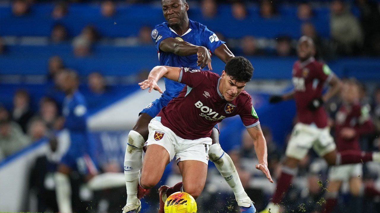 Prediksi West Ham vs Leeds 5 April 2026