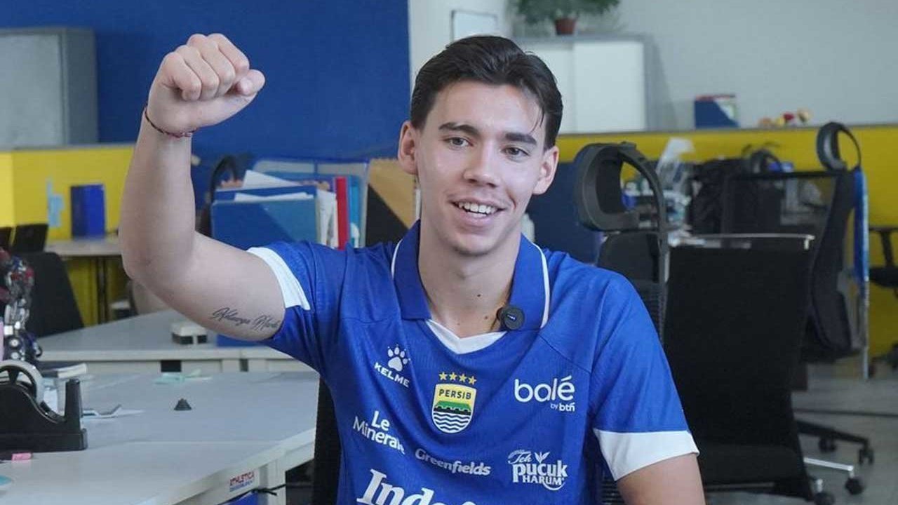 Seberapa Besar Peluang Dion Markx Dapat Menit Bermain di Persib?