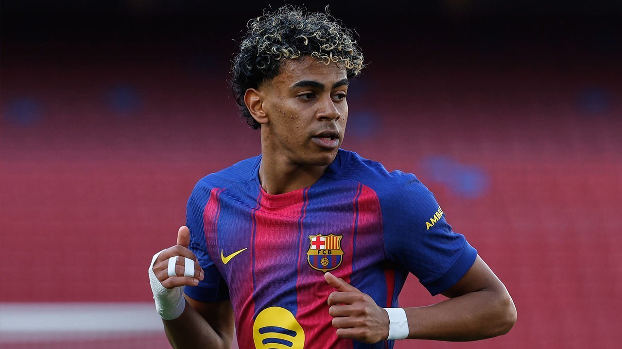 Marah-Marah Saat Diganti, Lamine Yamal Malah Dapat Pujian dari Hansi Flick