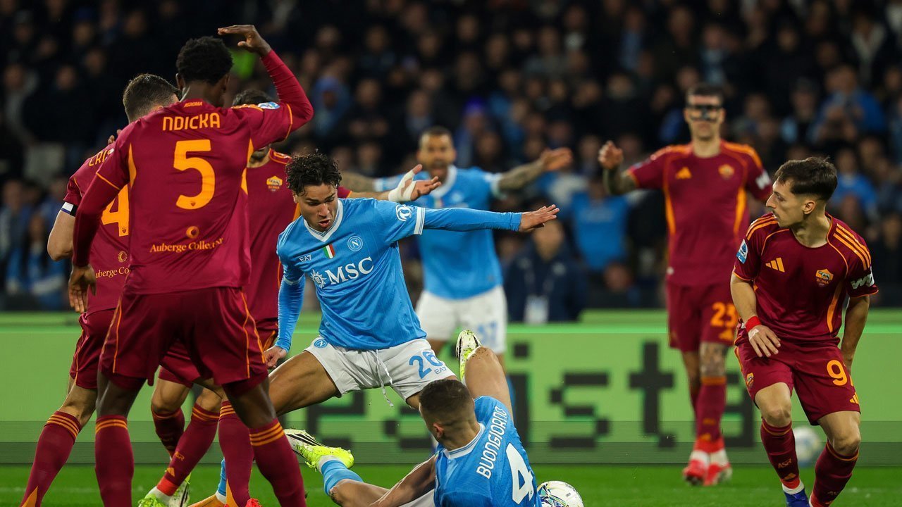 Hasil Napoli vs Roma: Gol Alisson Selamatkan I Partneopei dari Terkaman Serigala Ibukota!