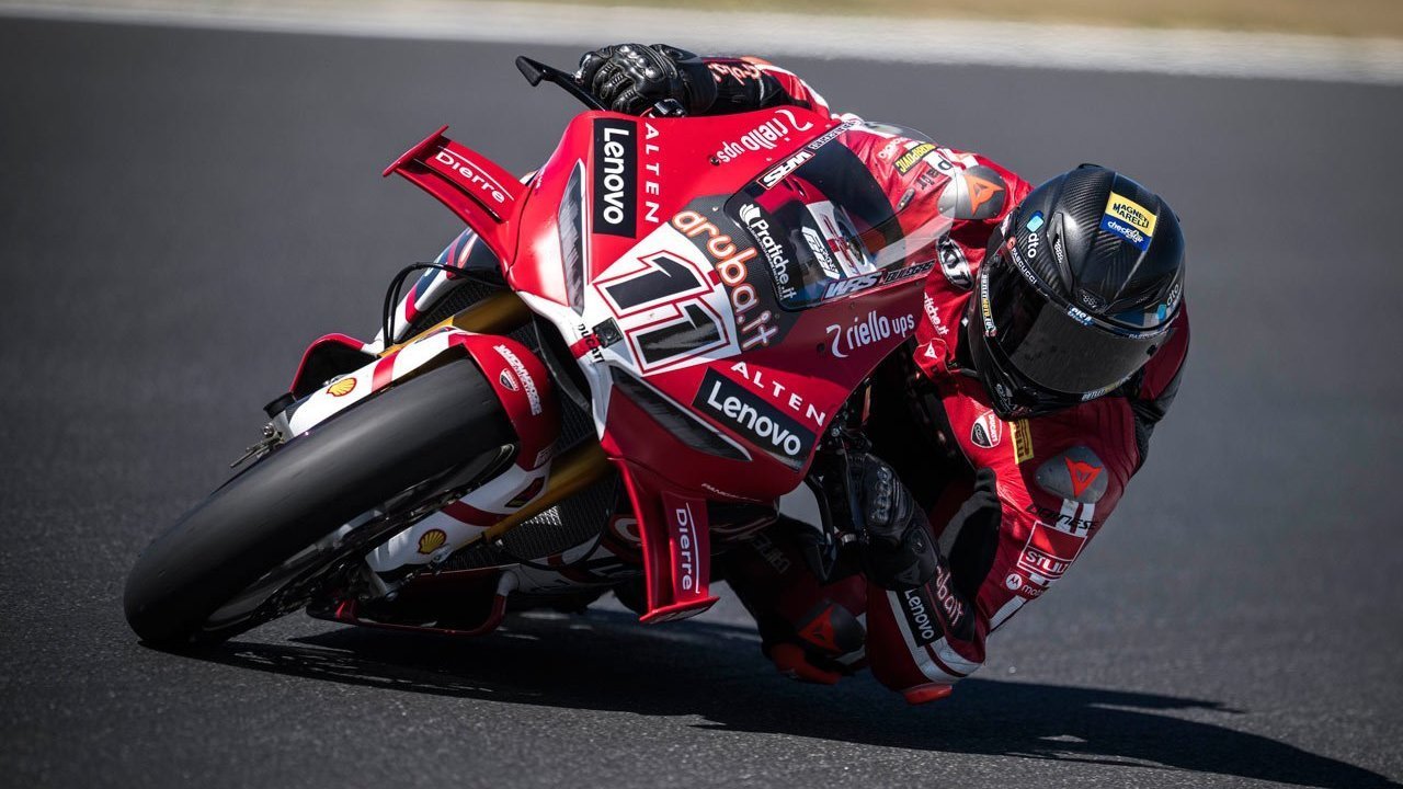 Hasil Race 1 WorldSBK Australia 2026: Ducati Sapu Bersih 3 Podium, Nicolo Bulega Menang Hasil Race 1 WorldSBK Australia 2026: Ducati Sapu Bersih 3 Podium, Nicolo Bulega Menang