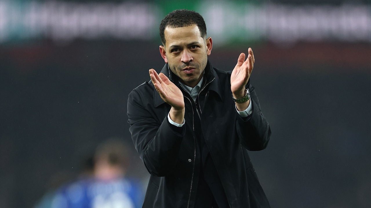 Liam Rosenior Marah-Marah di Laga Chelsea vs Arsenal, Apa yang Terjadi?