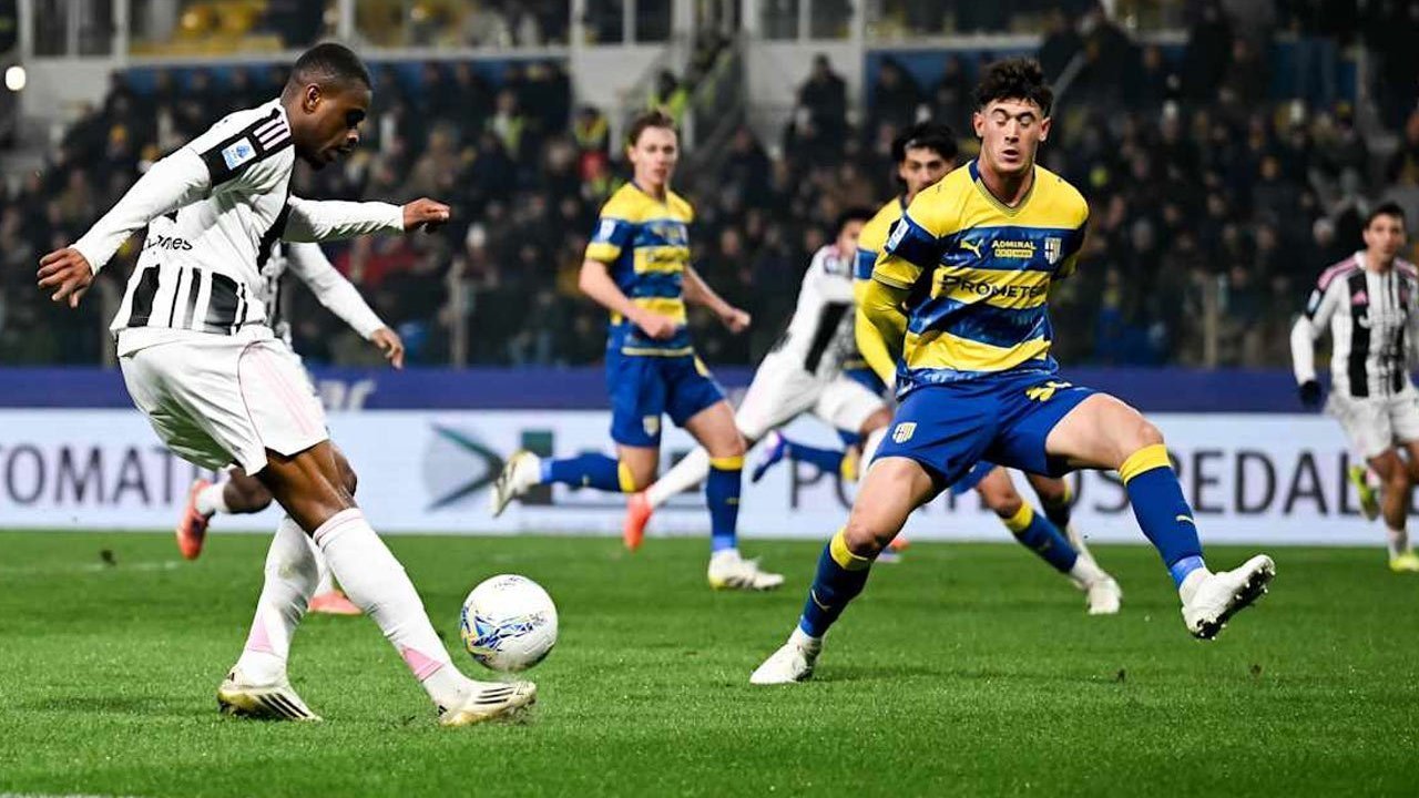 Pierre Kalulu Disulap Jadi 'Di Lorenzo Baru', Taktik Jenius Spalletti Bikin Juventus Menggila Pierre Kalulu Disulap Jadi 'Di Lorenzo Baru', Taktik Jenius Spalletti Bikin Juventus Menggila