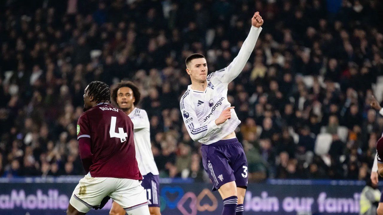 Jadi Penyelamat Manchester United di Kandang West Ham, Michael Carrick Sanjung Habis Benjamin Sesko