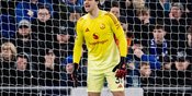 Manchester United Clean Sheet di Kandang Everton, Kualitas Senne Lammens Dapat Acungan Jempol