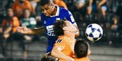 Momen-momen Menarik Ratchaburi vs Persib Bandung: Roket Guaycochea, Penyelamatan Teja Paku Alam, Layvin Kurzawa Nyaris Blunder