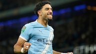 Pep Guardiola Siapkan Omar Marmoush Jadi Senjata Rahasia Manchester City Pep Guardiola Siapkan Omar Marmoush Jadi Senjata Rahasia Manchester City
