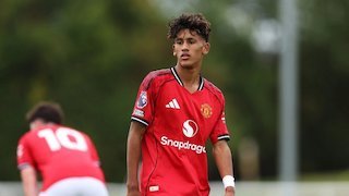 Man United Panggil Wonderkid JJ Gabriel ke Latihan Tim Utama: Cetak 20 Gol dari 22 Laga di Tim U-18 Man United Panggil Wonderkid JJ Gabriel ke Latihan Tim Utama: Cetak 20 Gol dari 22 Laga di Tim U-18