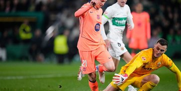 Frenkie de Jong, Kapten dan Penguasa Lini Tengah Barcelona Frenkie de Jong, Kapten dan Penguasa Lini Tengah Barcelona