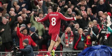 Dapat Kartu Merah di Laga Liverpool vs Man City: Berapa Lama Dominik Szoboszlai Harus Absen?