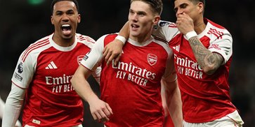 Arsenal Babat Habis Tottenham, Mikel Arteta Full Senyum Arsenal Babat Habis Tottenham, Mikel Arteta Full Senyum