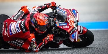 Video Insiden 'Divebomb' Marc Marquez vs Pedro Acosta yang Berbuah Penalti di Sprint MotoGP Thailand 2026