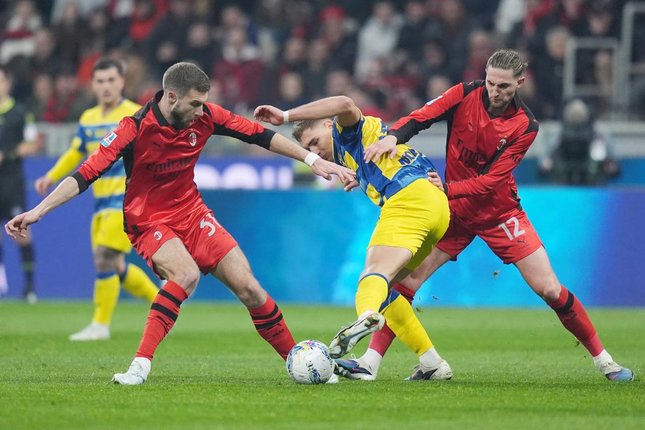 Nasib Sial AC Milan dan Napoli