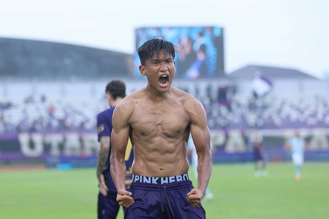 Selebrasi gol Ahmad Nur Hardianto pada laga Persita vs PSBS Biak pada pekan ke-21 BRI Super League 2025/2026 (c) Muhammad Iqbal Ichsan