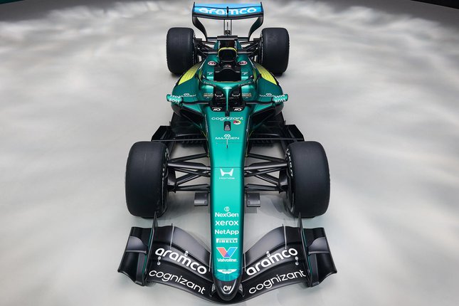 Berubah Jadi Aston Martin