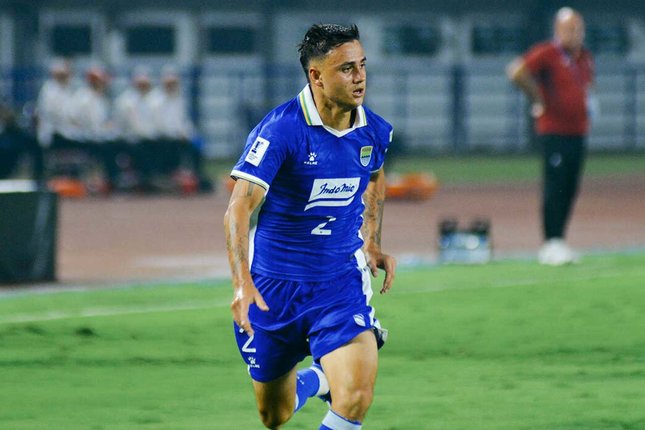 Gugur, Tapi Level Persib Meningkat