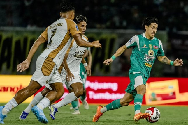 Tempat Menonton Bali United vs Persebaya