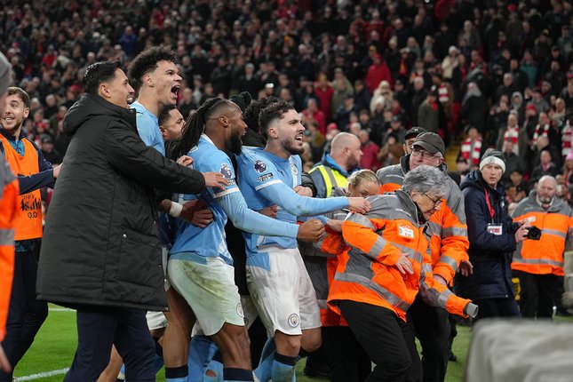 Pandangan Haaland dan Guardiola