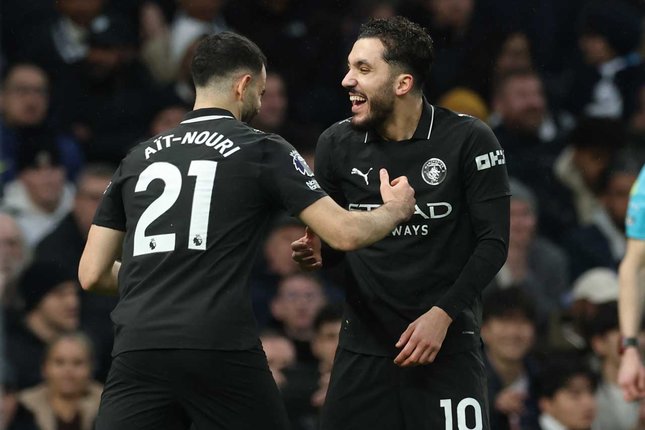 Daftar Susunan Pemain Daftar Susunan Pemain