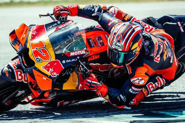 Sudah Pimpin Balapan dengan 4 Motor Berbeda