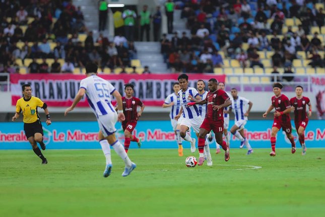 Derbi Mataram: Rivalitas Panjang, Masalah Tajam di Depan Gawang