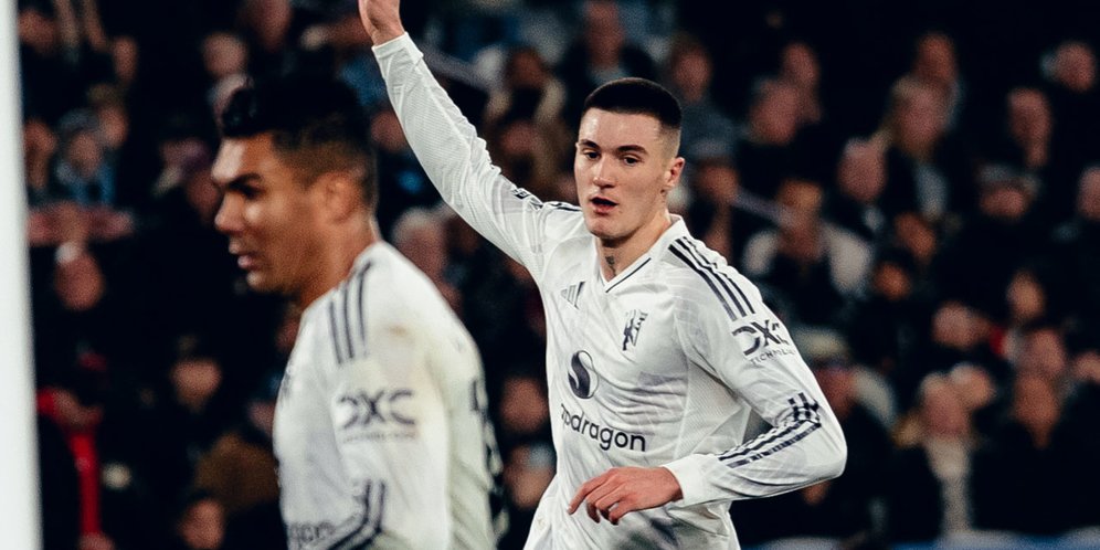 Sebuah pujian diberikan Owen Hargreaves kepada Benjamin Sesko. Ia menilai striker muda Manchester United itu punya naluri yang tajam sebagai predator haus gol.

#ManchesterUnited