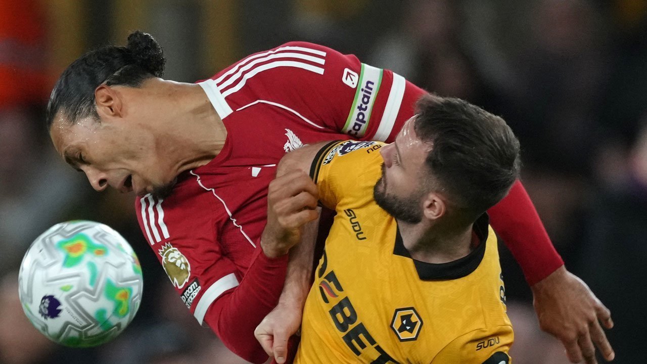 Gol Menit 94 Bikin Emosi! Van Dijk Semprot Chiesa di Laga Wolves vs Liverpool Gol Menit 94 Bikin Emosi! Van Dijk Semprot Chiesa di Laga Wolves vs Liverpool