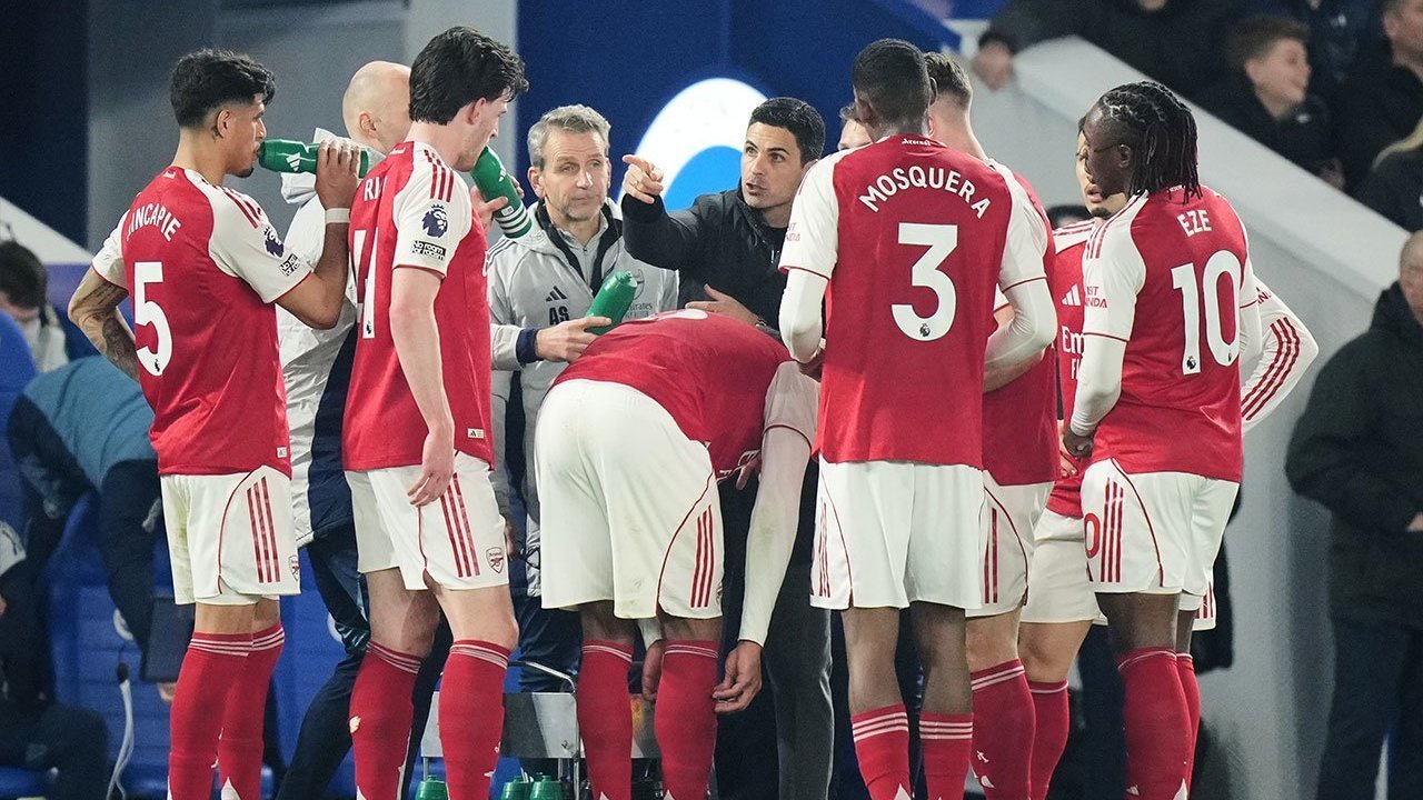 Klasemen Liga Inggris: Arsenal Kini Unggul 7 Poin, Man City Terpeleset, 4 Besar Memanas!