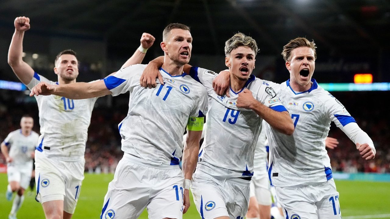 Terbongkar! Tahun 2020 Edin Dzeko Sudah Sepakat Pindah Juventus, Tapi Batal Karena Hal Ini