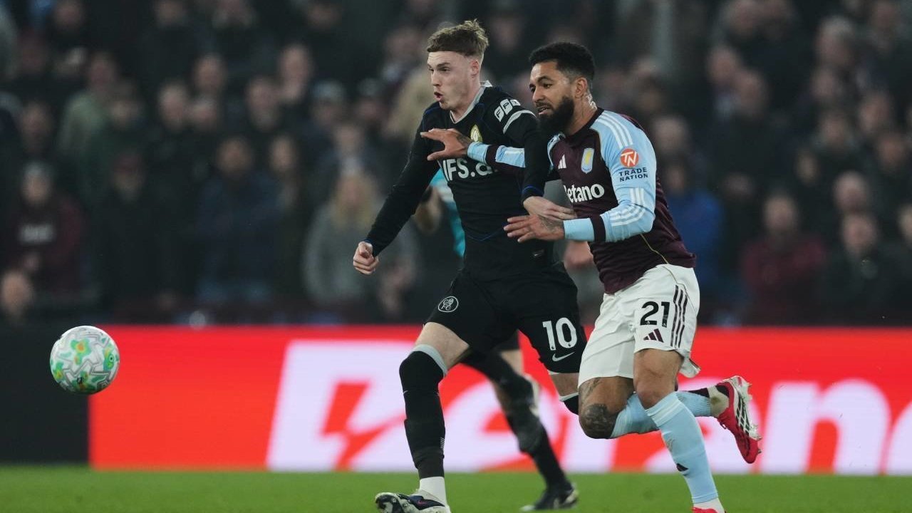 Berapa Uang yang Didapat Juventus Jika Aston Villa Menebus Douglas Luiz?