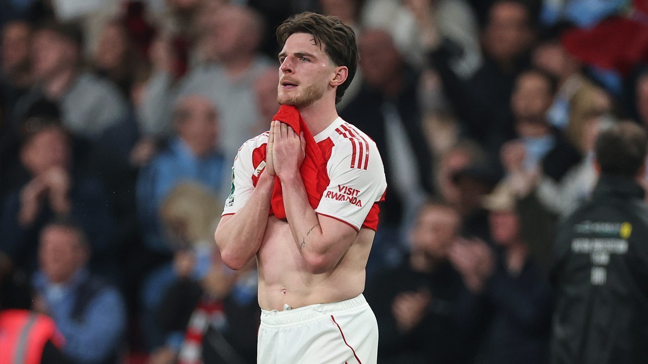 Kalah di Final Carabao Cup, Declan Rice: Pahit, tapi Perburuan Gelar Belum Berakhir
