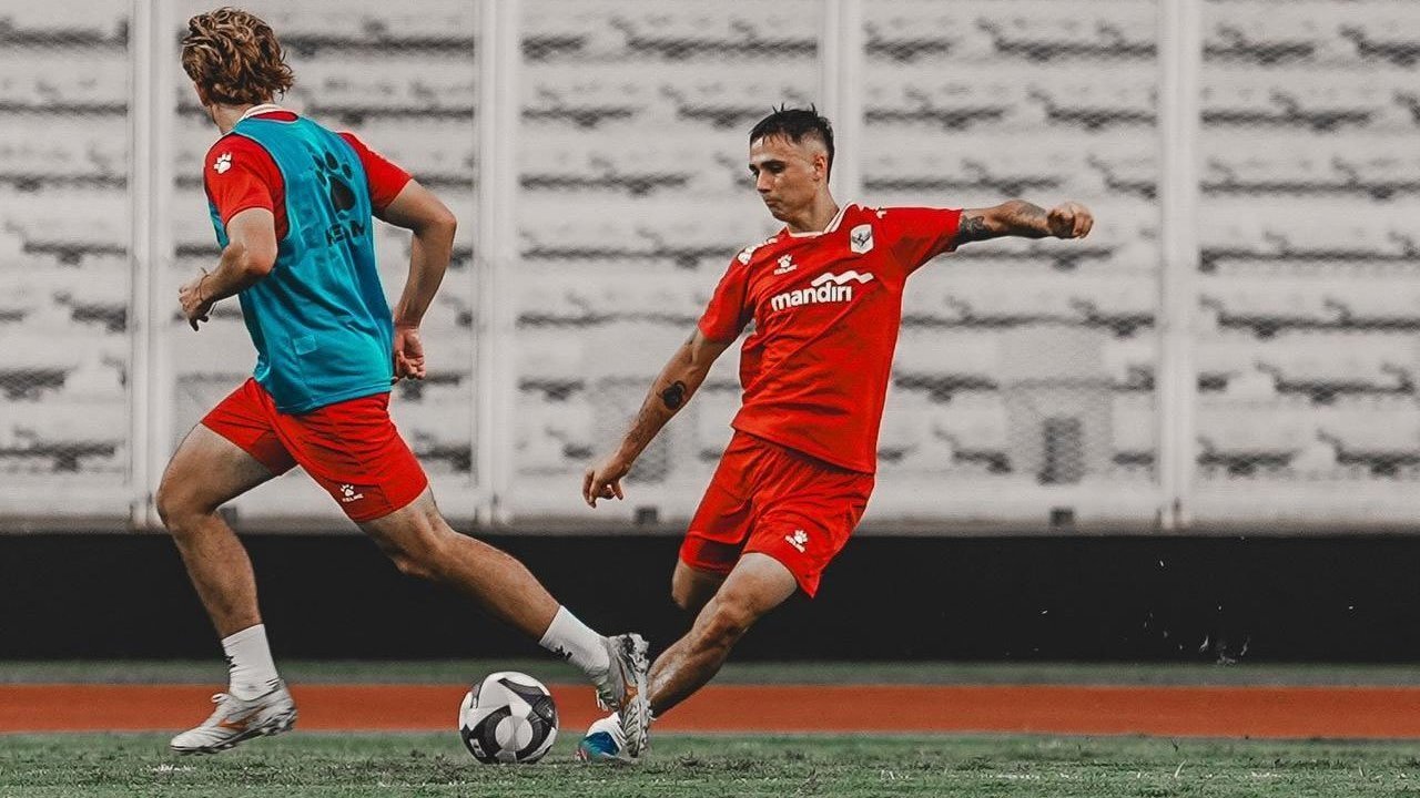 Heboh Eliano Reijnders Pamer Sosok 'Bule' Baru di Timnas Indonesia, Siapa Dia?