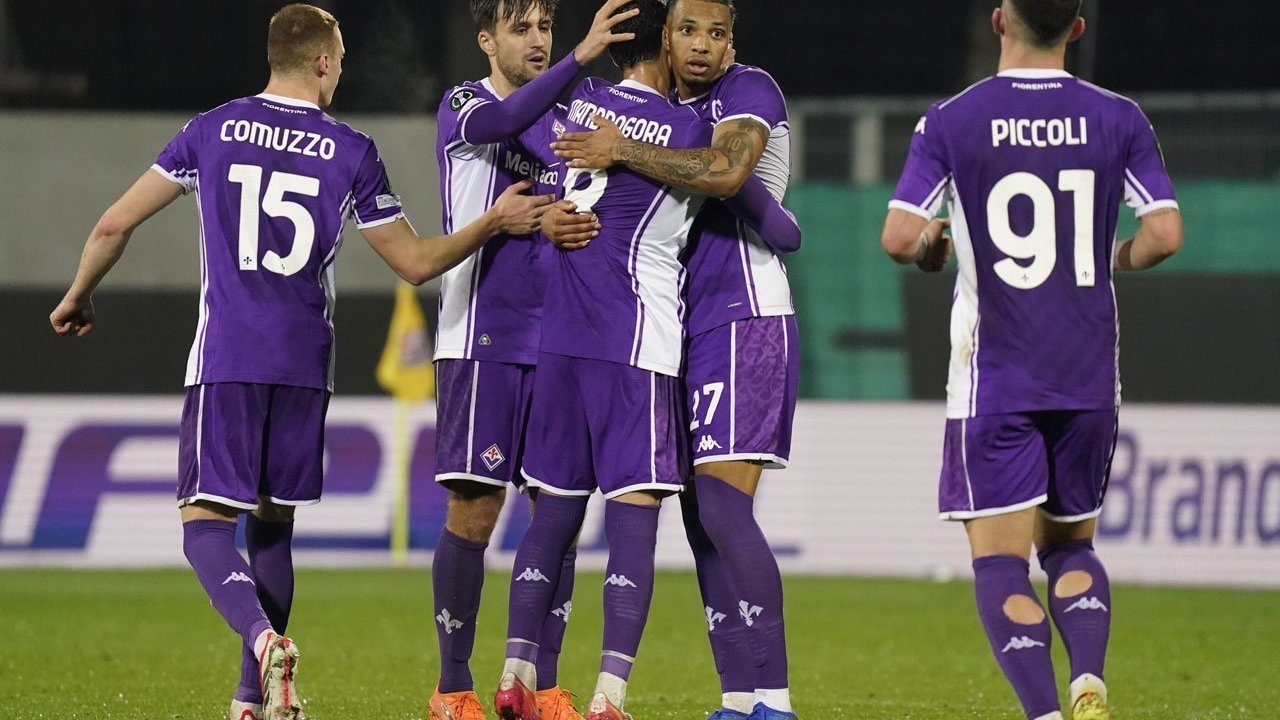 Live Streaming Rakow Czestochowa vs Fiorentina - Link Nonton Conference League/UECL di Vidio