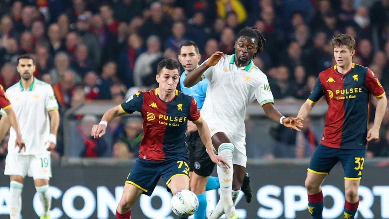 Daniele De Rossi Lukai AS Roma: Genoa Menang 2-1 dan Guncang Il Lupi