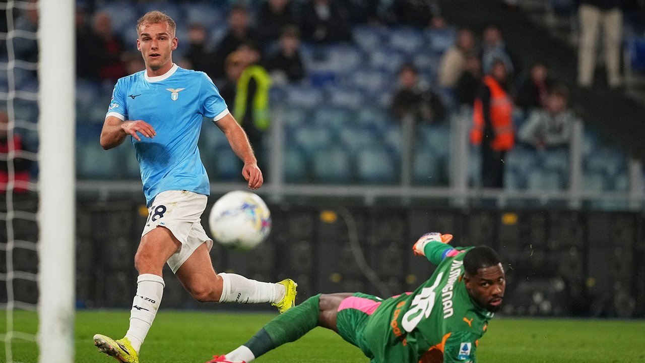 Analisis Kekalahan Milan dari Lazio: Absennya Rabiot Jadi Titik Lemah Rossoneri Analisis Kekalahan Milan dari Lazio: Absennya Rabiot Jadi Titik Lemah Rossoneri