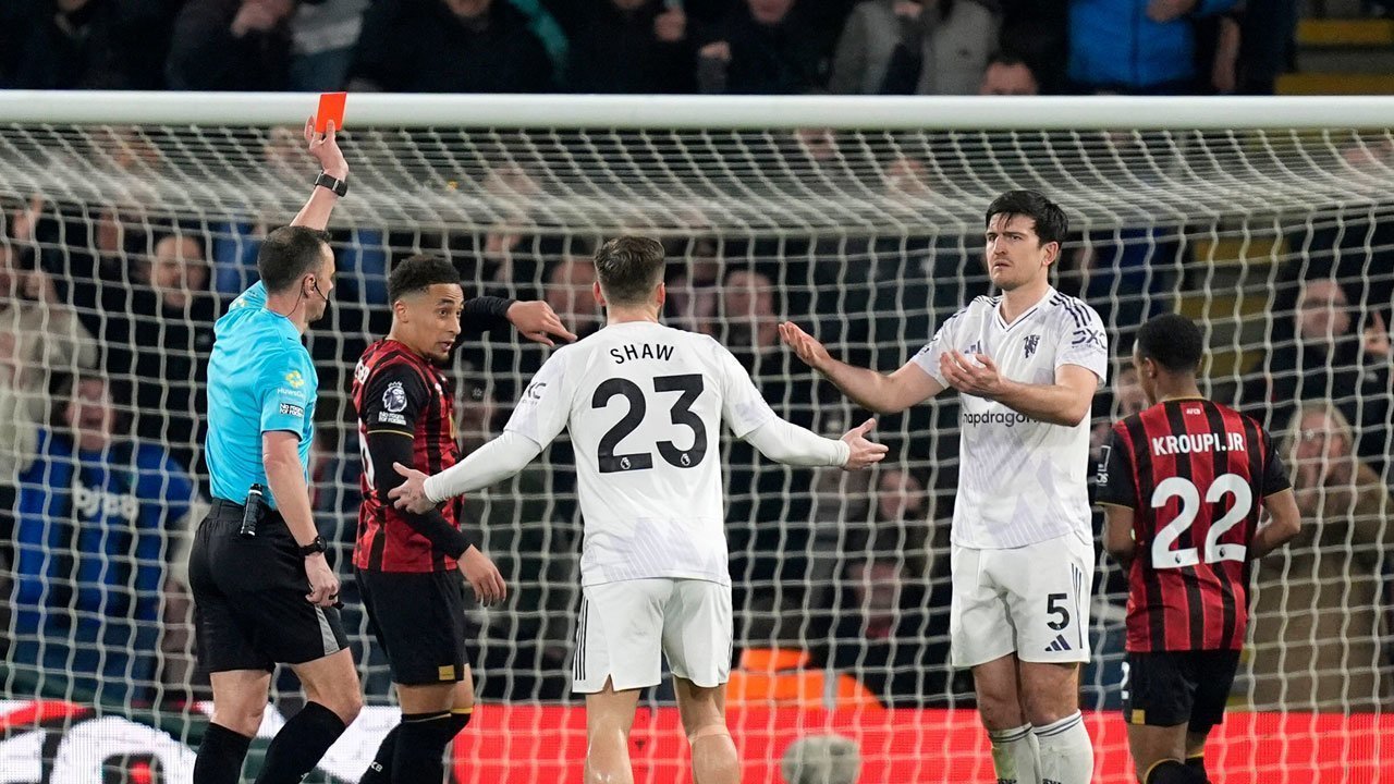 Hasil Bournemouth vs Man United: Harry Maguire Dikartu Merah, MU Batal Menang Hasil Bournemouth vs Man United: Harry Maguire Dikartu Merah, MU Batal Menang