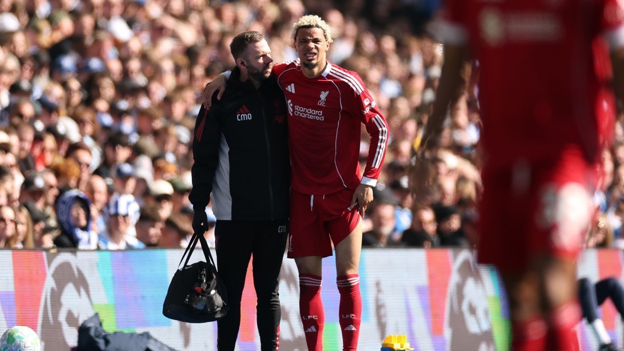 Ditarik Keluar Lawan Brighton, Seberapa Parah Cedera Hugo Ekitike?