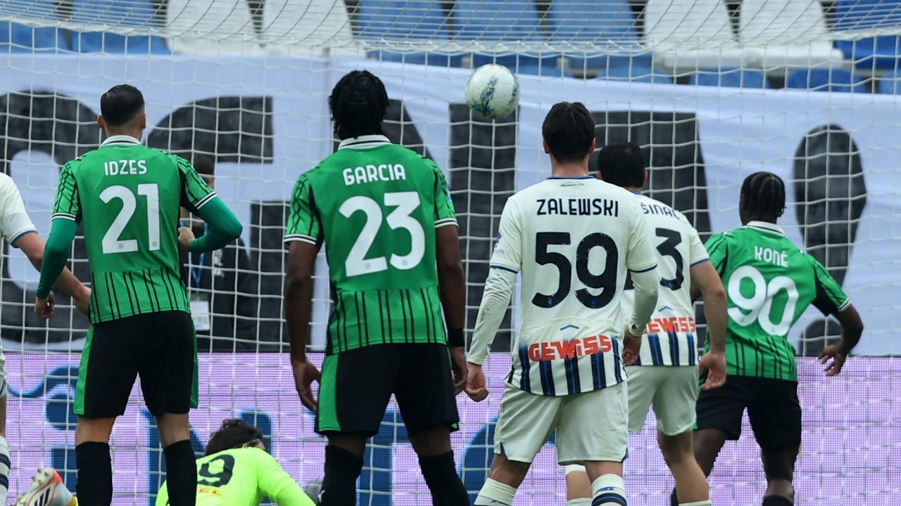 Hasil Sassuolo vs Atalanta: Meski Dikartu Kuning, Jay Idzes Bantu Neroverdi Tumbangkan La Dea Hasil Sassuolo vs Atalanta: Meski Dikartu Kuning, Jay Idzes Bantu Neroverdi Tumbangkan La Dea