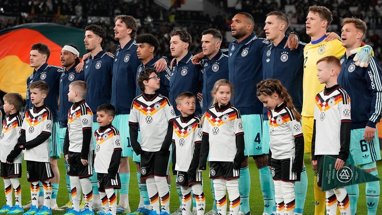 Timnas Jerman Rilis Skuad untuk Piala Dunia 2026: Manuel Neuer Comeback, Calon Kuat Juara? Timnas Jerman Rilis Skuad untuk Piala Dunia 2026: Manuel Neuer Comeback, Calon Kuat Juara?