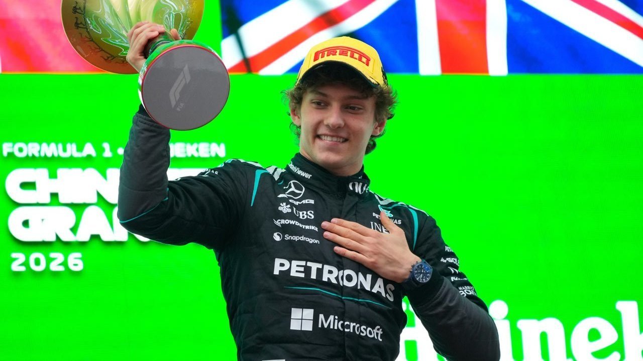 Tangis Haru Kimi Antonelli Usai Menangi F1 GP China, Impian Kembalikan Nama Harum Italia Tangis Haru Kimi Antonelli Usai Menangi F1 GP China, Impian Kembalikan Nama Harum Italia