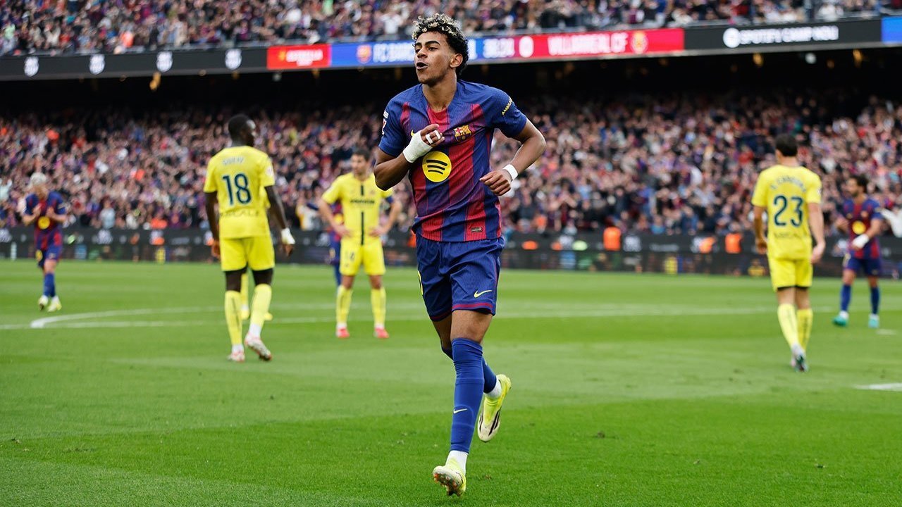 Barcelona vs Villarreal: Hattrick Perdana Lamine Yamal Bikin Camp Nou Bergemuruh, Dani Olmo Sampai Bilang Begini