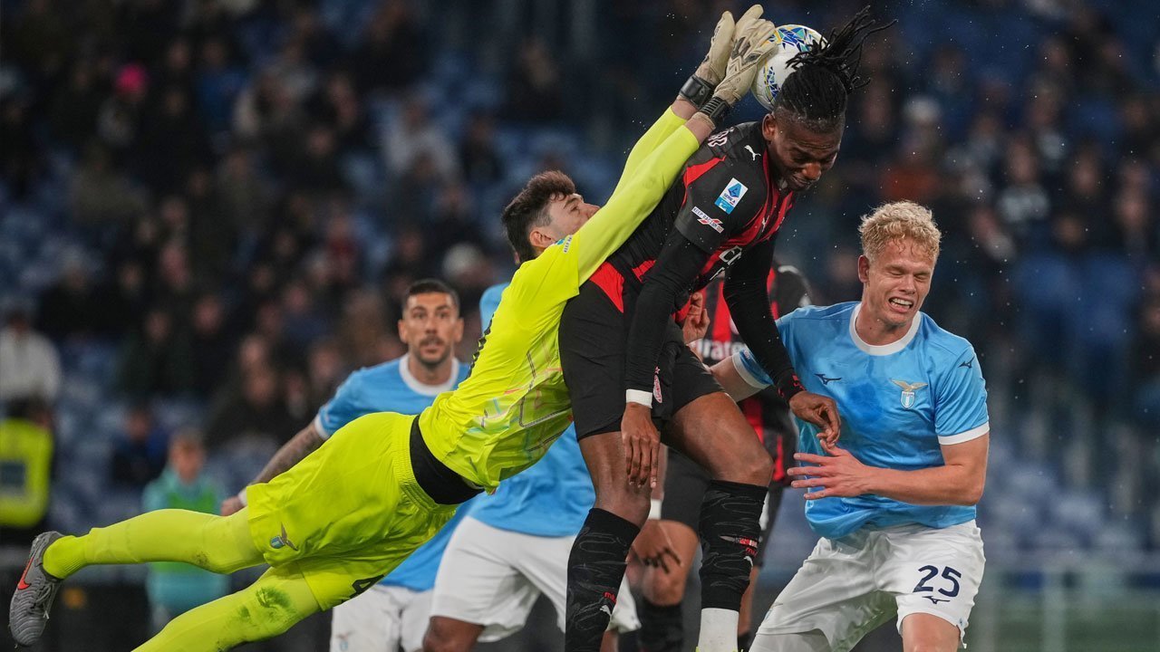 Hasil Lazio vs Milan: Gol Isaksen Pupuskan Harapan Milan Pangkas Jarak dengan Inter!