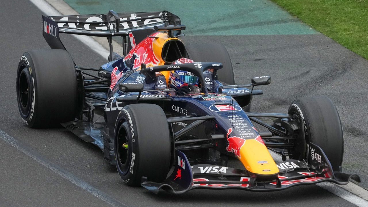 Start dari Posisi 20, Max Verstappen Pelajari Aksi Comeback Gemilangnya di F1 GP Australia 2026