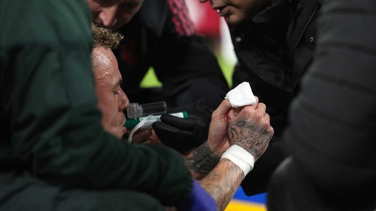 Cedera Horor Noa Lang di Anfield: Jari Putus jadi Bagian Malam Kelam Galatasaray di Tengah Pesta Liverpool