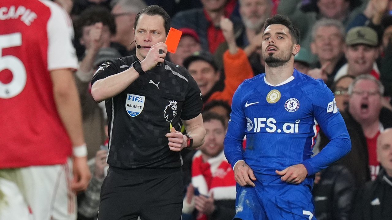 Rapor Pemain Chelsea vs Arsenal: Kalah di Situasi Bola Mati, Kartu Merah Pedro Neto Jadi Bencana